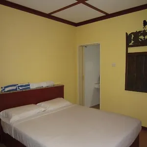 https://sunset-beach-resort.tophotelslangkawi.com