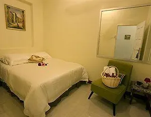 Wood Work House Hotel George Town